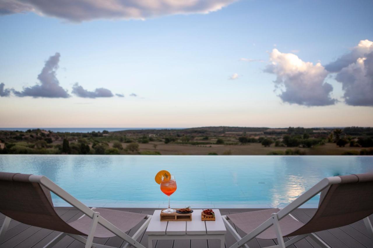 I Carusi relais Villa Noto Bagian luar foto