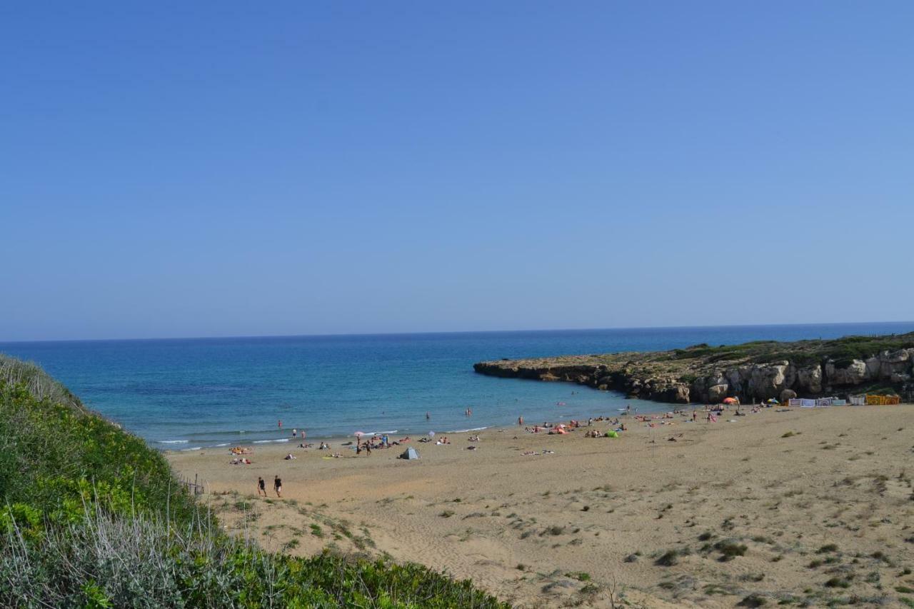 I Carusi relais Villa Noto Bagian luar foto